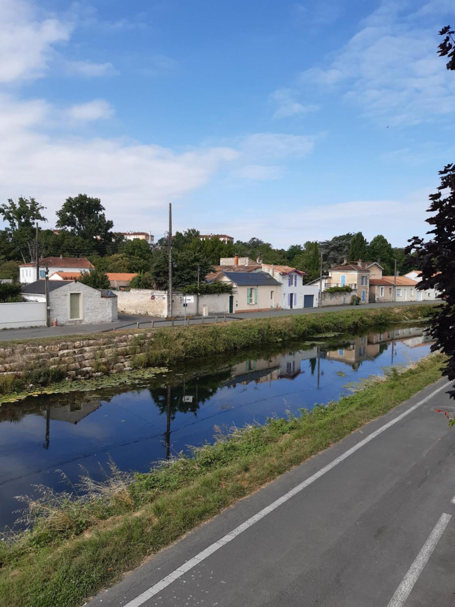 Niort Au Bord De L'Eau 3アパートメント エクステリア 写真